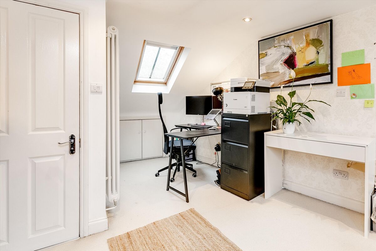 house for sale in Elsley Road, London, SW11 BAT012144198 Knight Frank