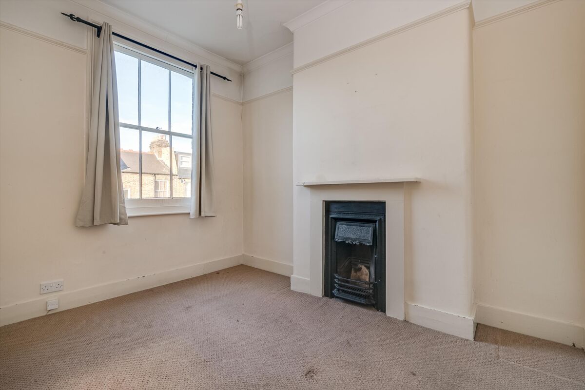 house for sale in Elsley Road, London, SW11 BAT012155711 Knight Frank