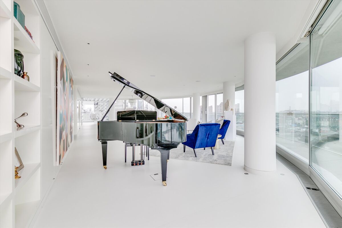 apartment for sale in Albion Riverside, London, SW11. BAT012175420