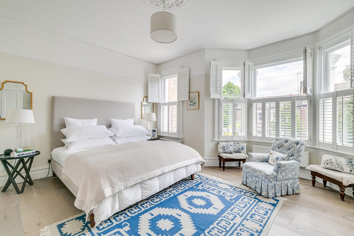 house for sale in Stormont Road, London, SW11 BAT012230723 Knight Frank