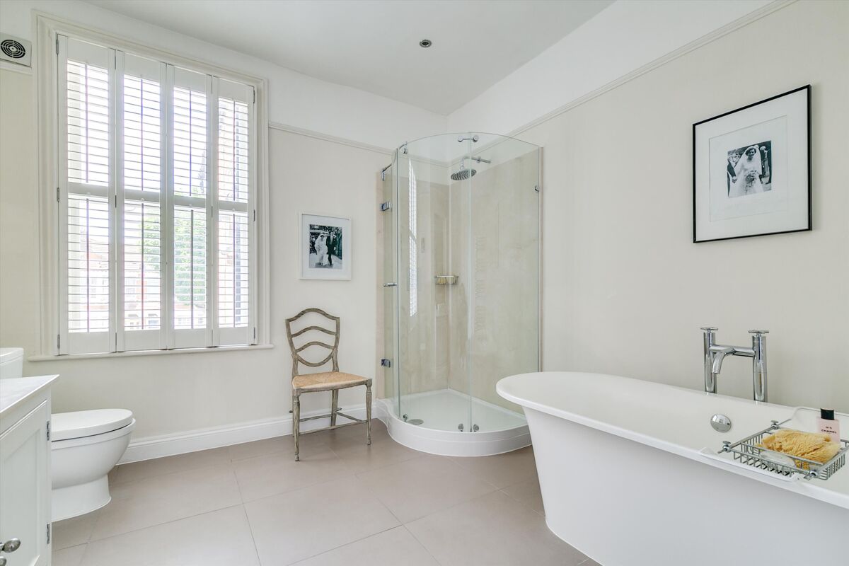 house for sale in Stormont Road, London, SW11 BAT012230723 Knight Frank