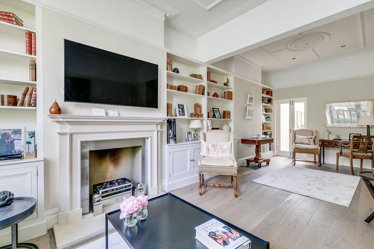 house for sale in Stormont Road, London, SW11 BAT012230723 Knight Frank