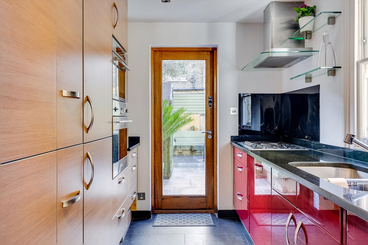 house for sale in Ashbury Road, Battersea, London, SW11 BAT012234479