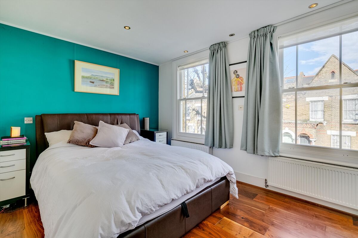 house for sale in Ashbury Road, Battersea, London, SW11 BAT012234479