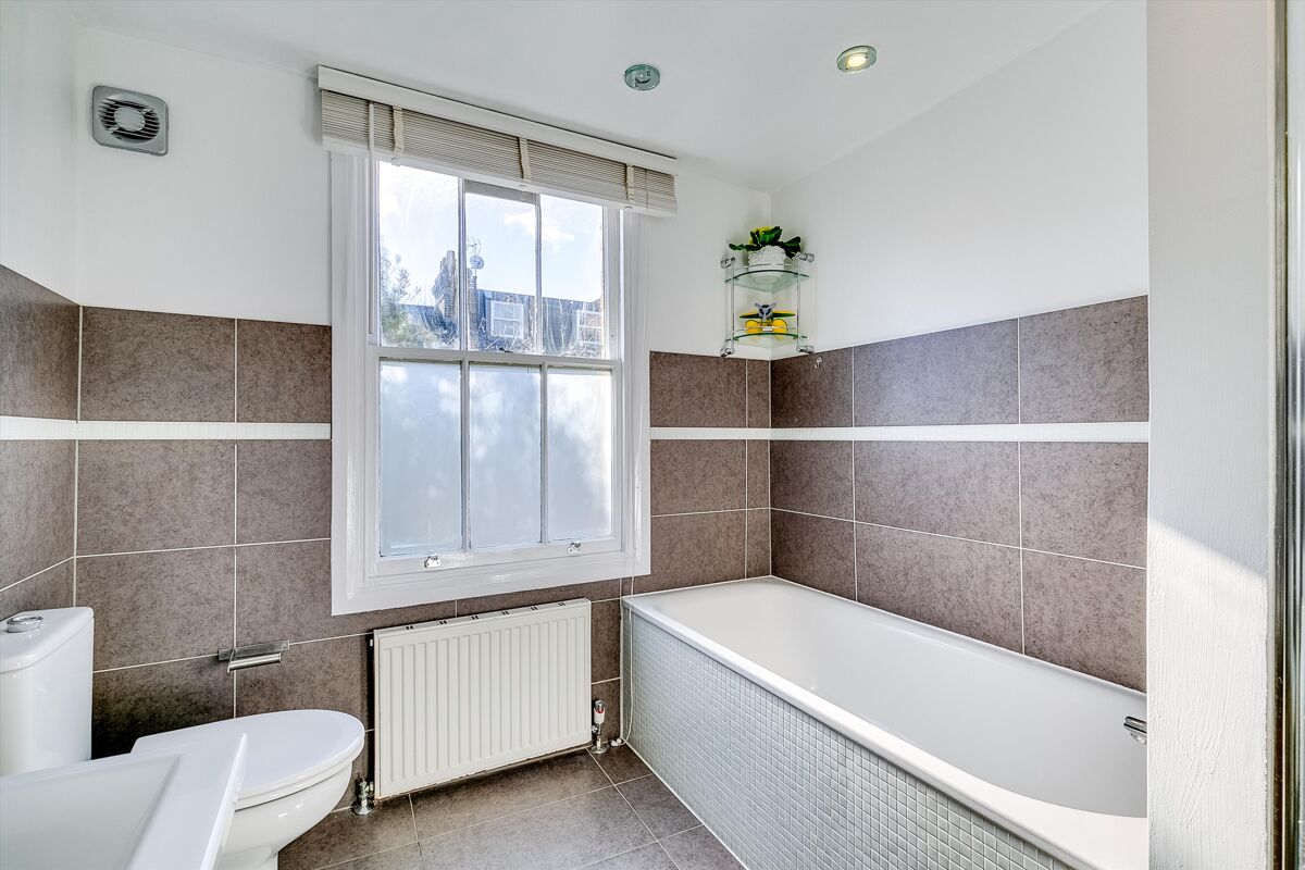 house for sale in Ashbury Road, Battersea, London, SW11 BAT012234479