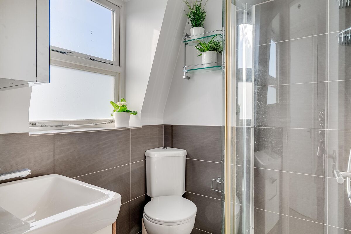 house for sale in Ashbury Road, Battersea, London, SW11 BAT012234479