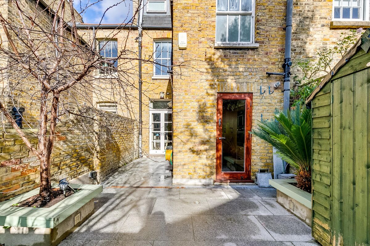 house for sale in Ashbury Road, Battersea, London, SW11 BAT012234479