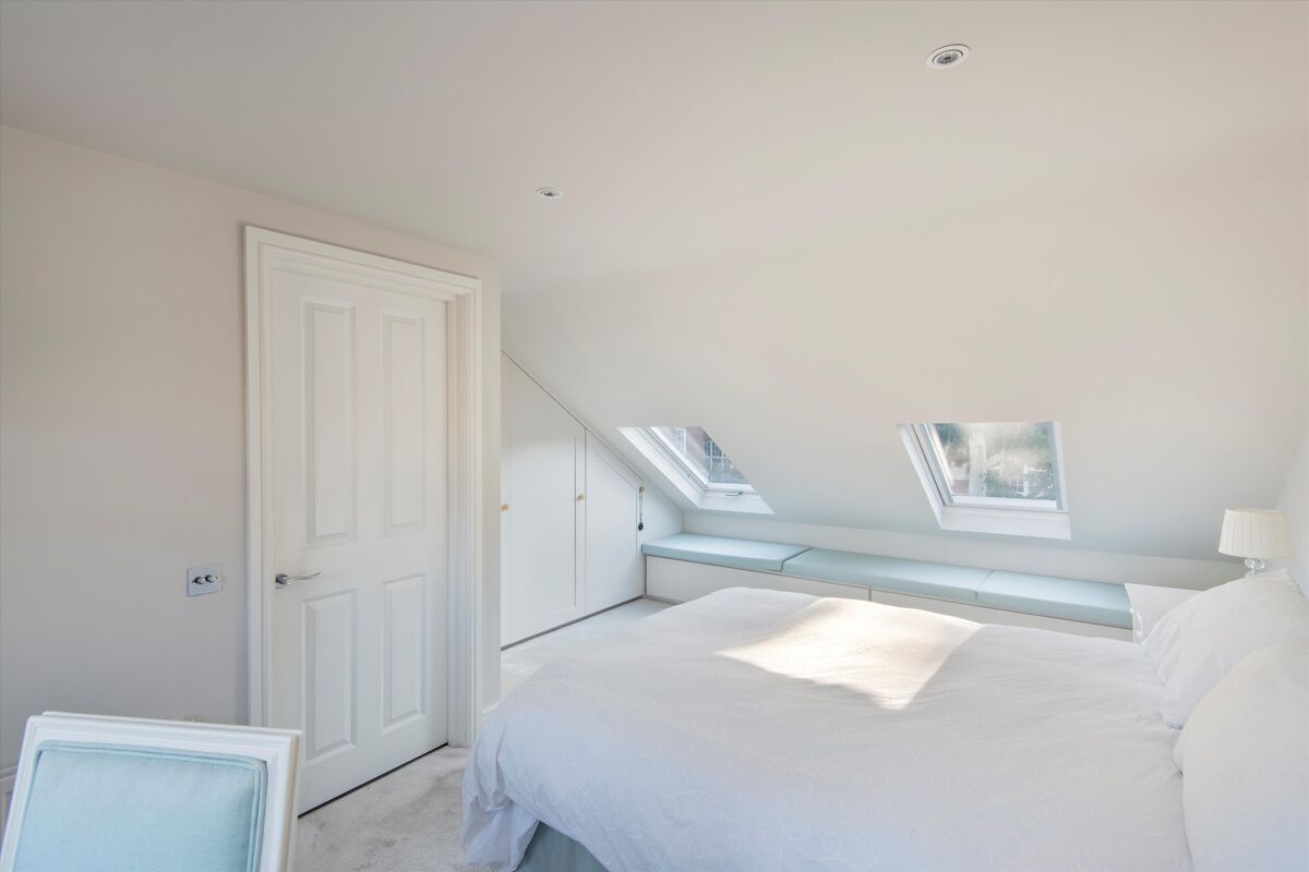 house for sale in Macduff Road, London, SW11 BAT012264628 Knight Frank