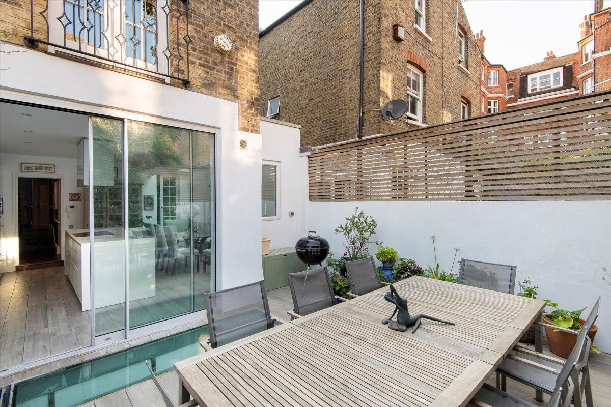 house for sale in Macduff Road, London, SW11 BAT012264628 Knight Frank