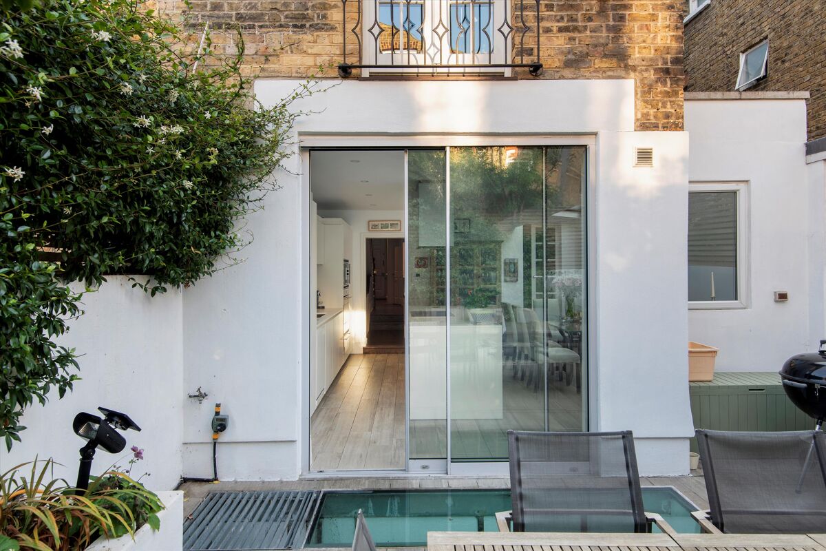 house for sale in Macduff Road, London, SW11 BAT012264628 Knight Frank