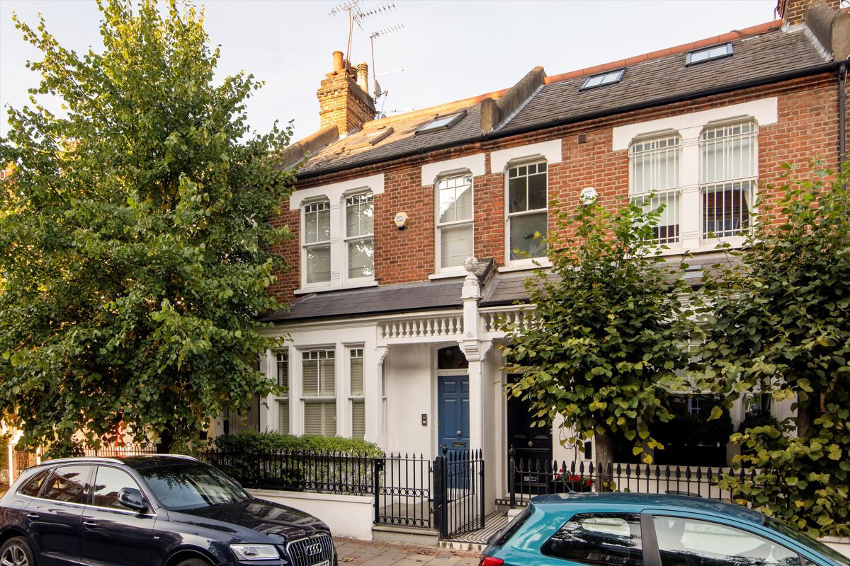 house for sale in Macduff Road, London, SW11 BAT012264628 Knight Frank