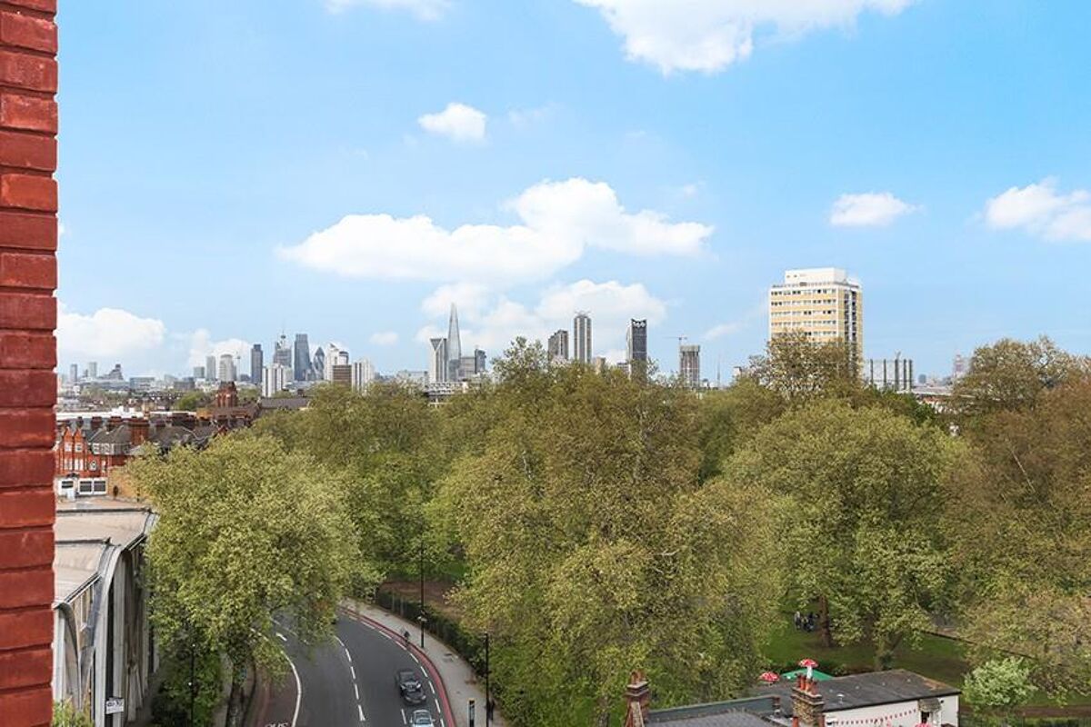 flat for sale in Exchange Gardens, Vauxhall, London, SW8 BAT012278934 Knight Frank