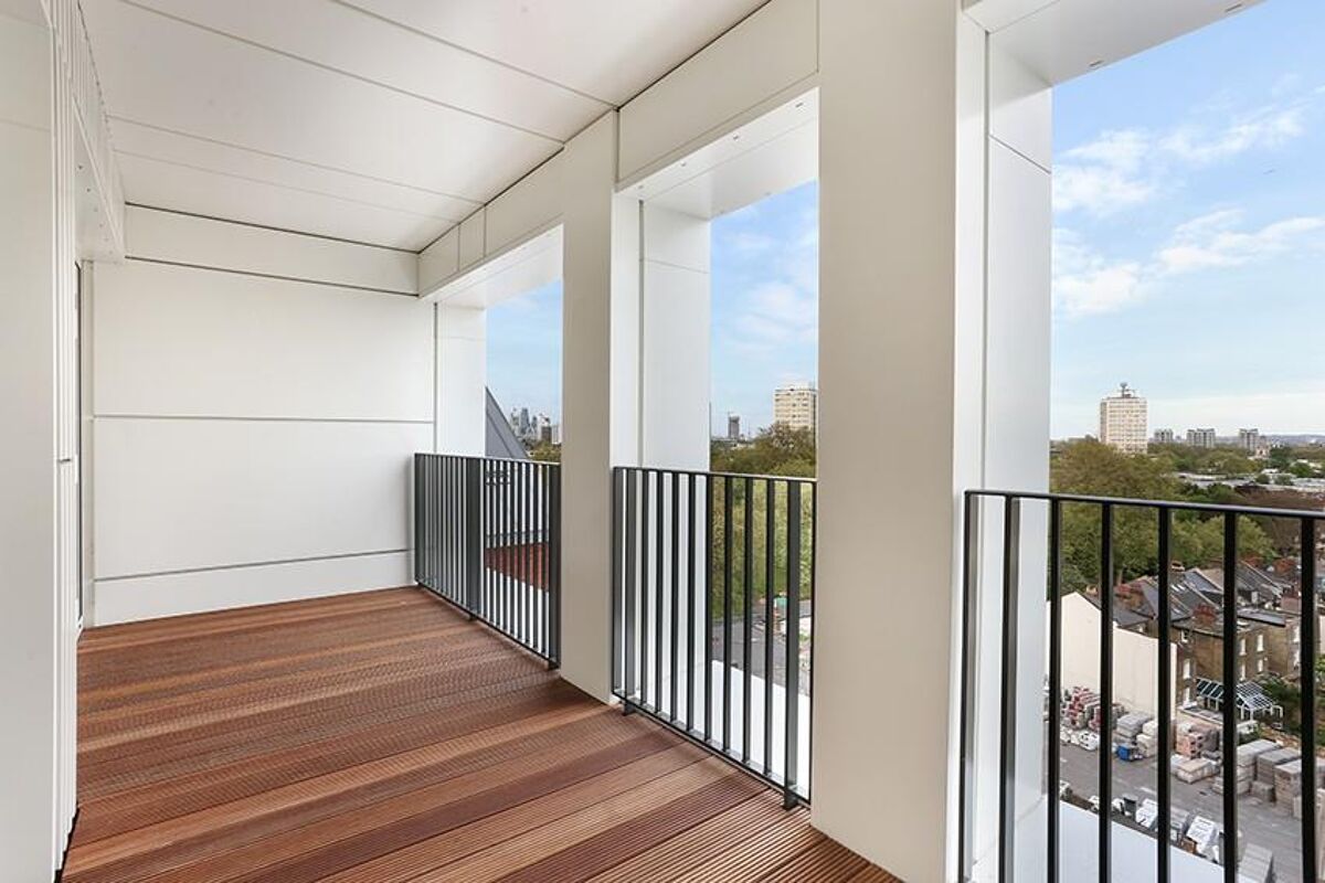 flat for sale in Exchange Gardens, Vauxhall, London, SW8 BAT012278934 Knight Frank