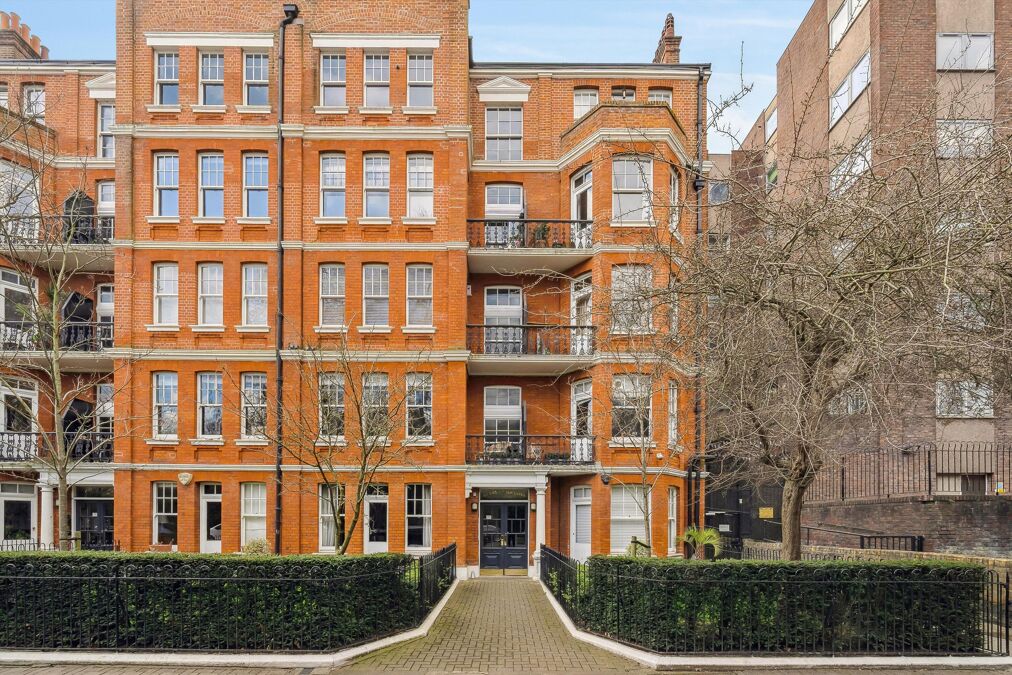 Image of Albany Mansions, London, SW11