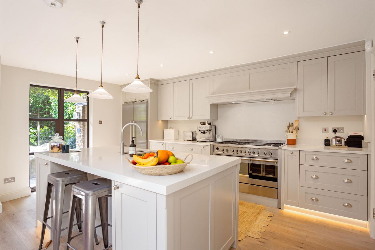 house for sale in Orbel Street, London, SW11 BAT012343824 Knight Frank