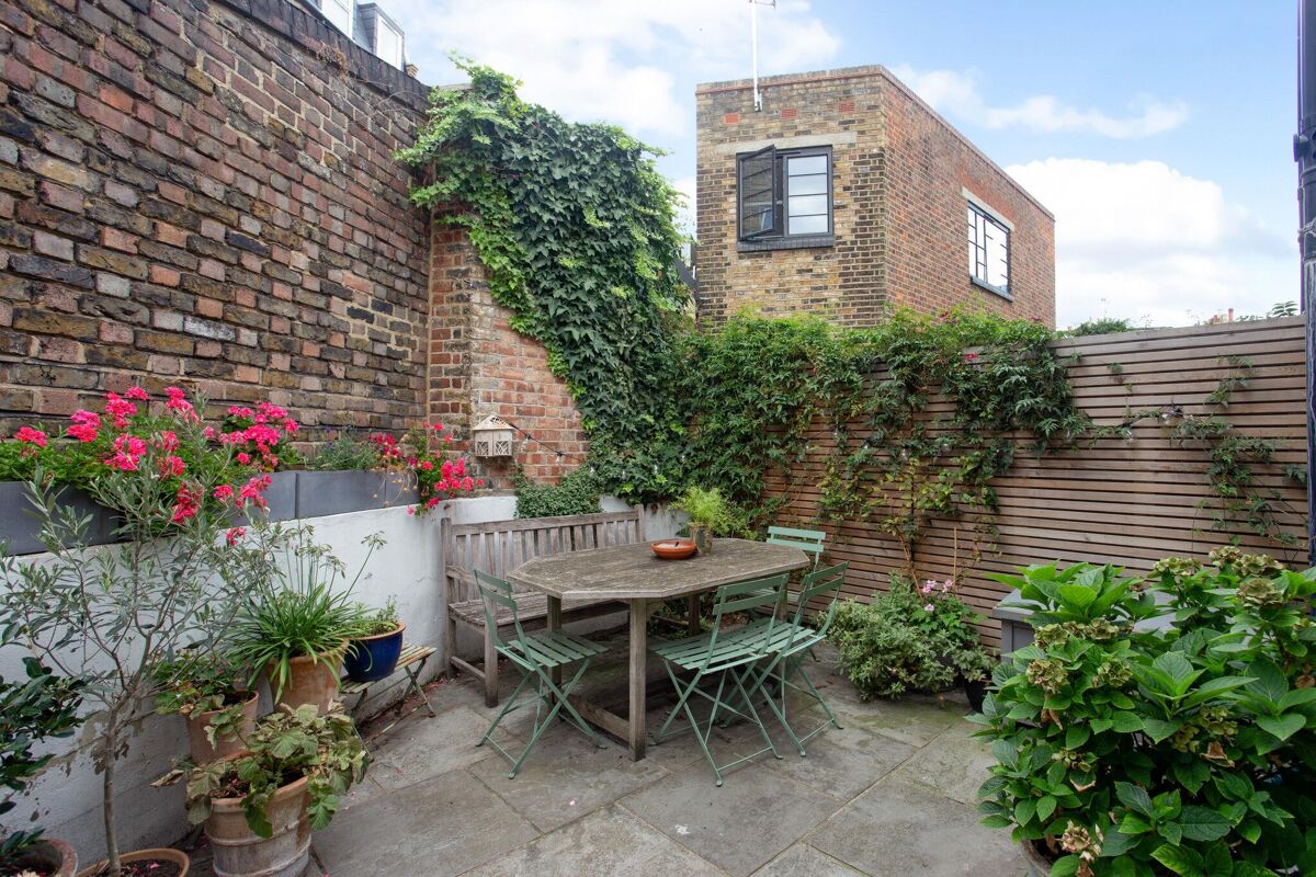 house for sale in Abercrombie Street, London, SW11 BAT012344624