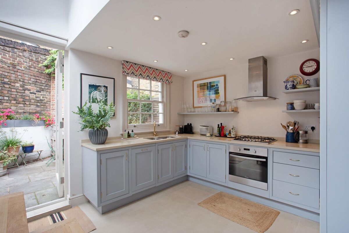 house for sale in Abercrombie Street, London, SW11 BAT012344624