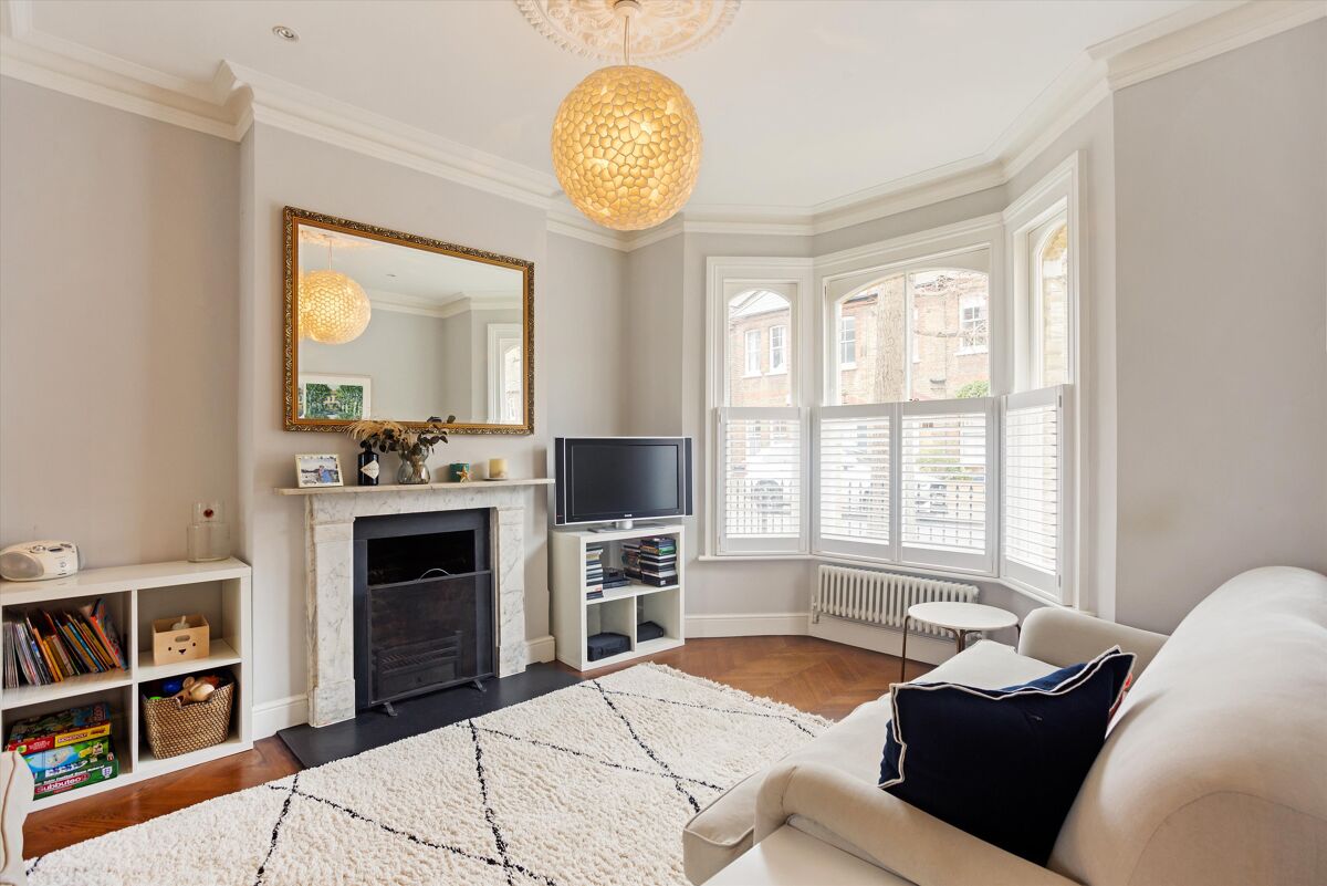 house for sale in Tennyson Street, London, SW8 BAT012367784 Knight