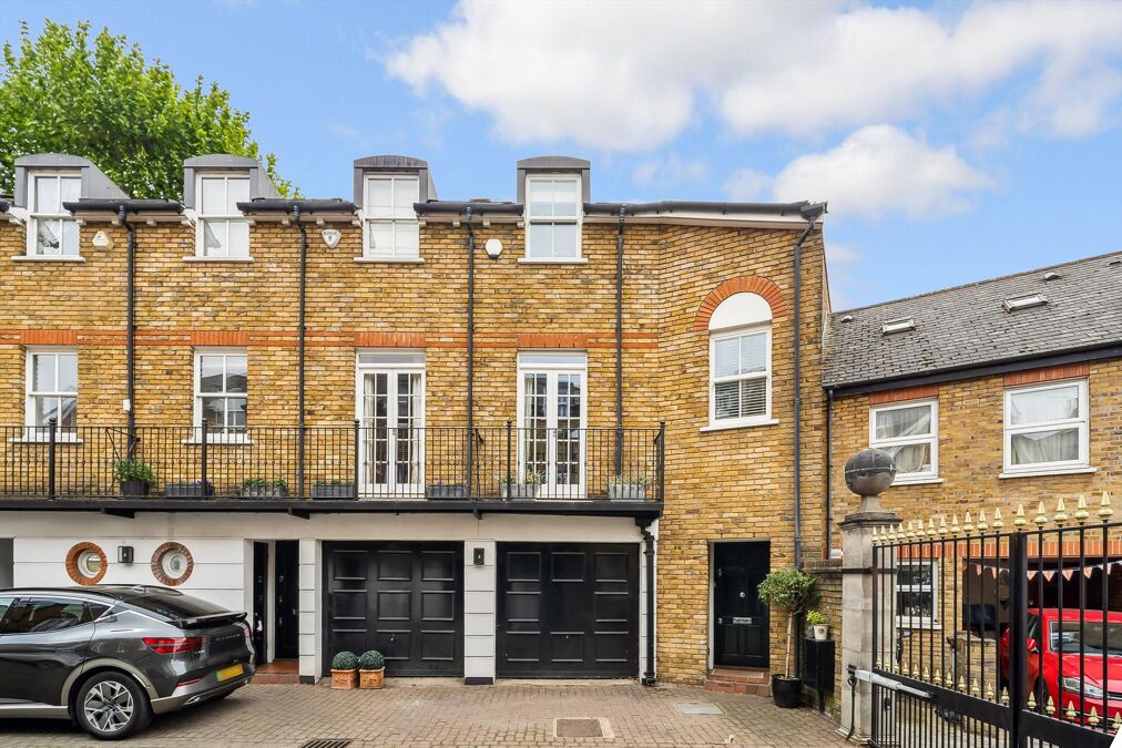 Image of Ambrose Mews, London, SW11