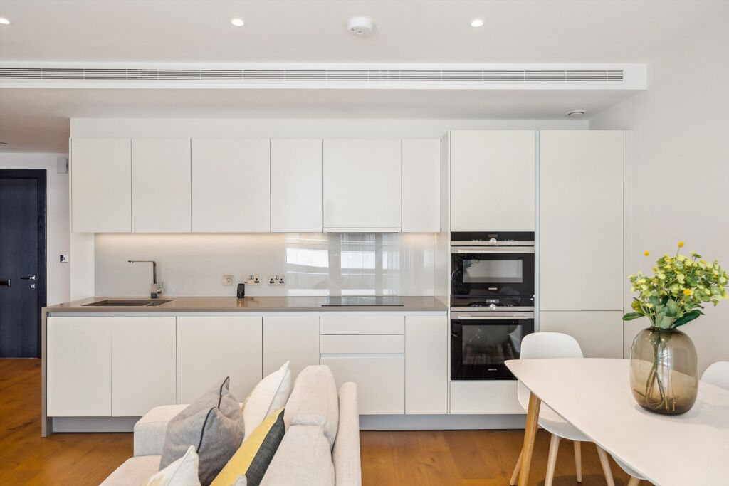 Image of Altissima House, London, SW11