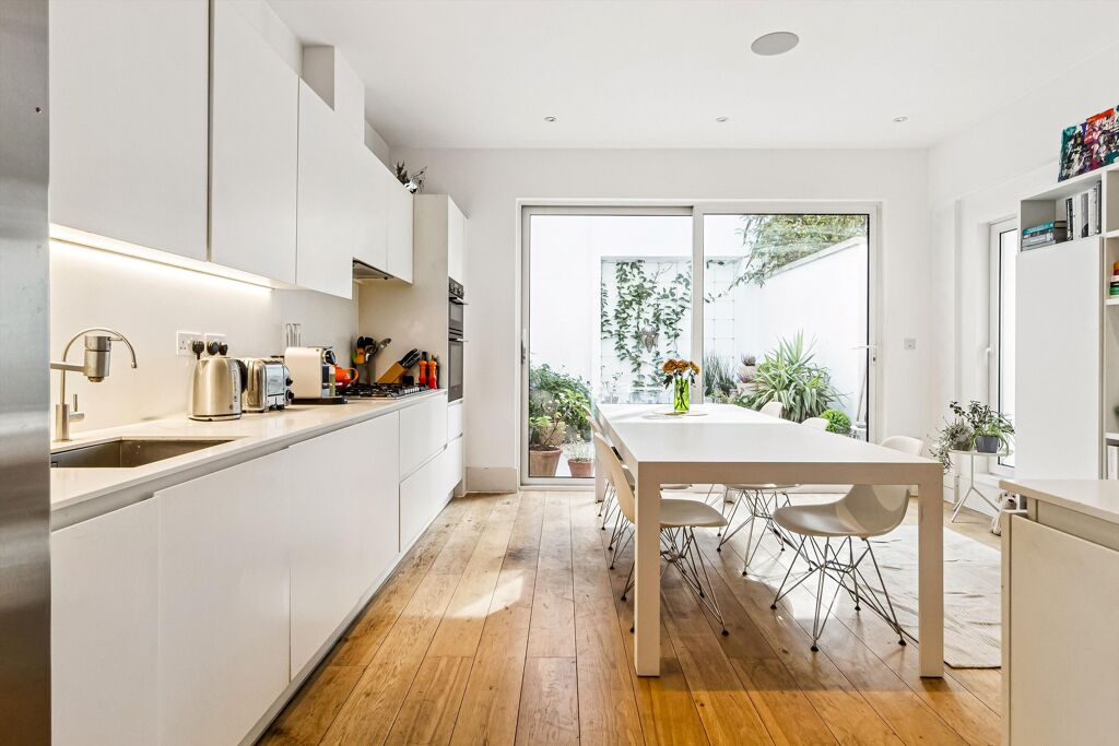 Image of Osiers Road, London, SW18