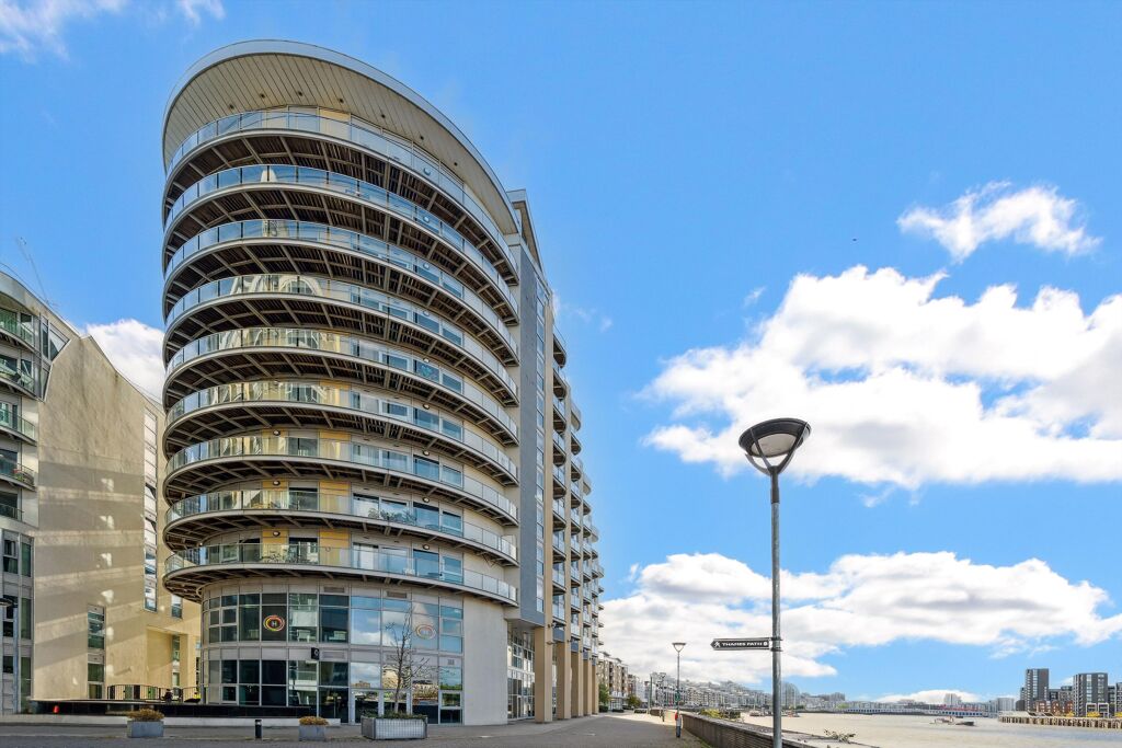 Image of Vicentia Court, London, SW11.