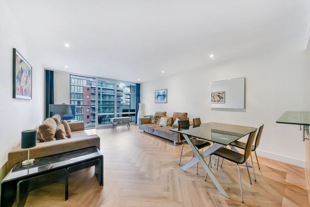 Image of Queenstown Road, London, SW11