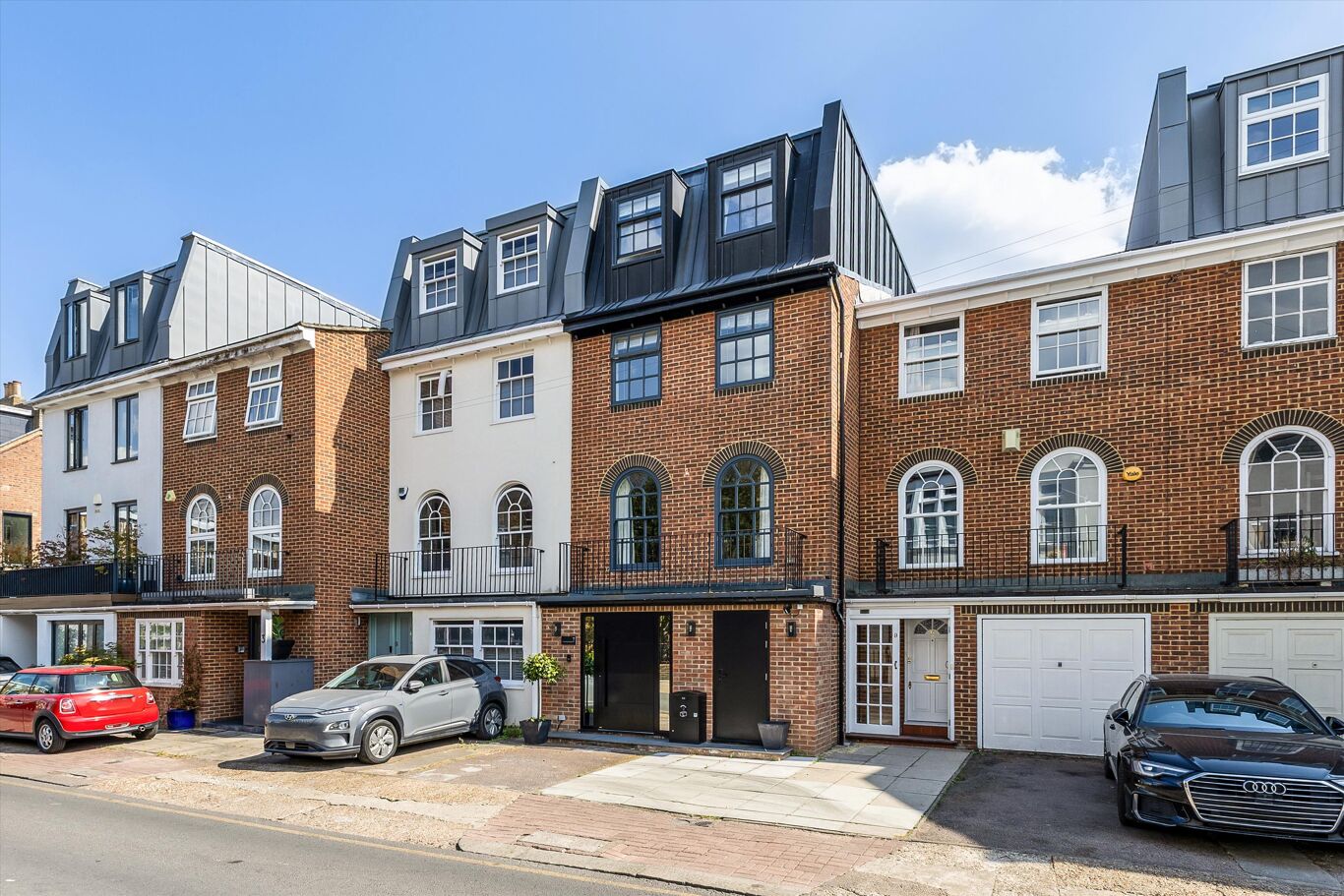 Image of Vicarage Crescent, London SW11