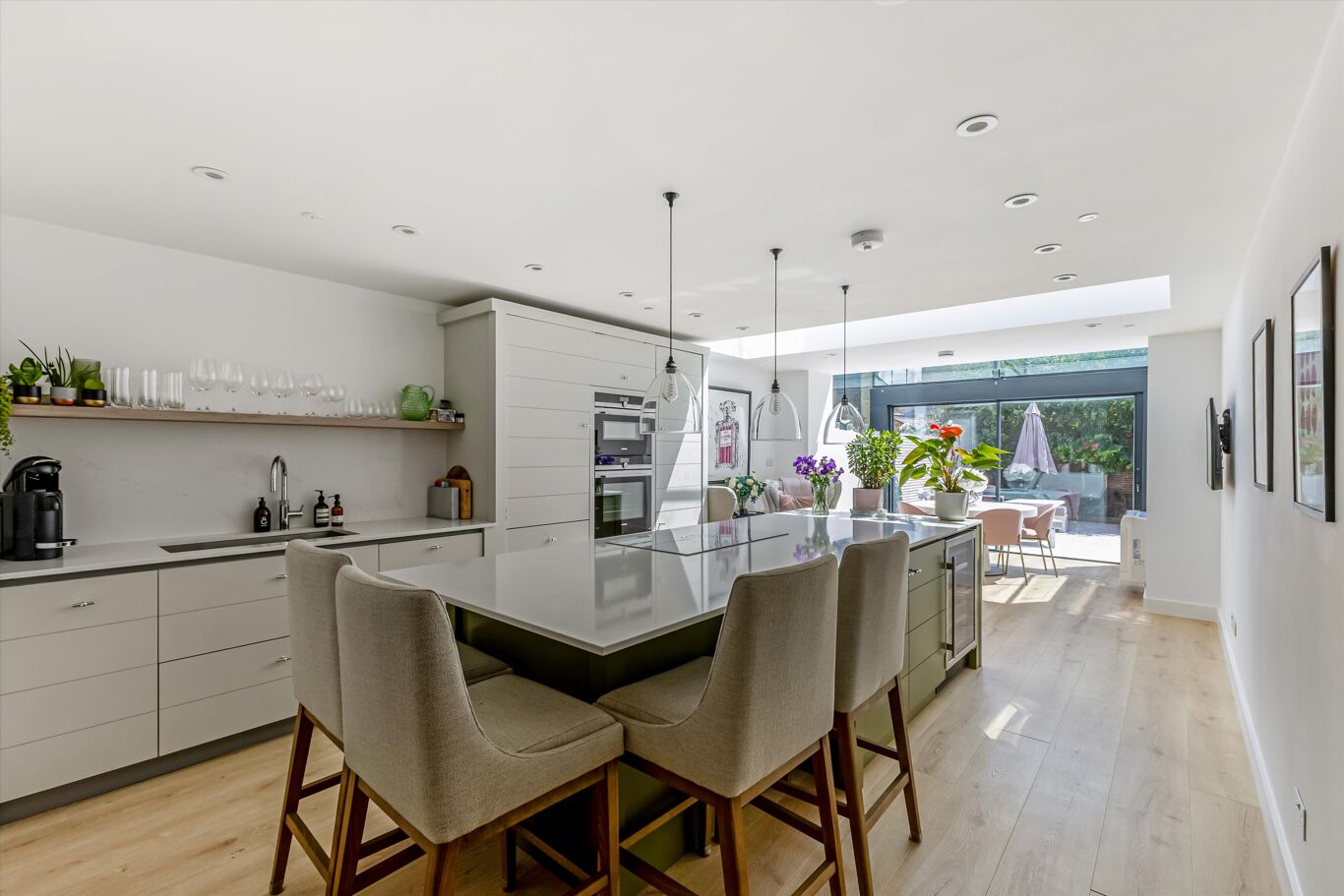 Image of Vicarage Crescent, London SW11