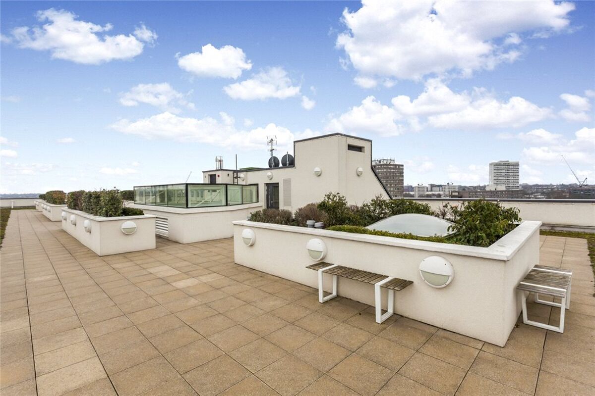 flat for sale in Sesame Apartments, 4 Holman Road, London, SW11