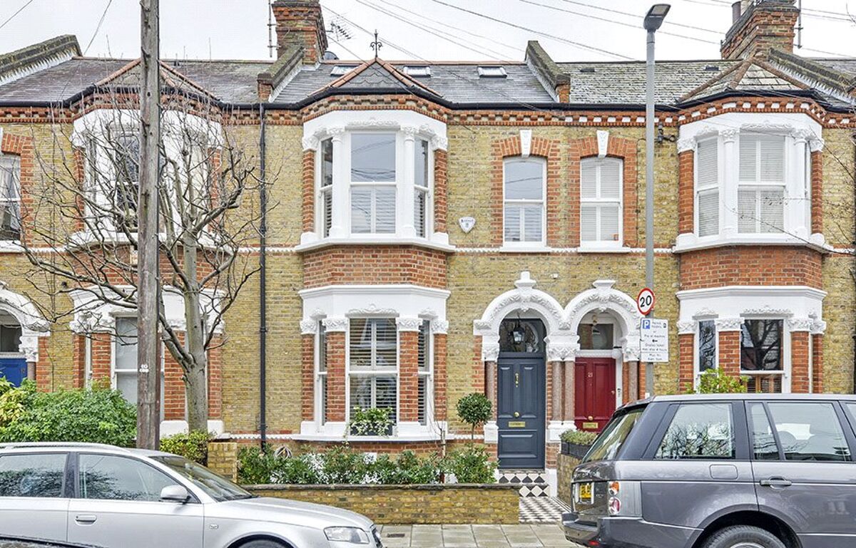house for sale in Rosenau Crescent, Battersea Park, London, SW11