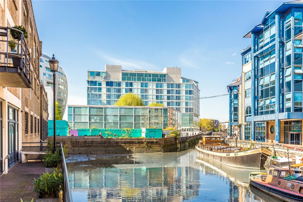 Property for sale Ransomes Dock, 3537 Parkgate Road, London, SW11