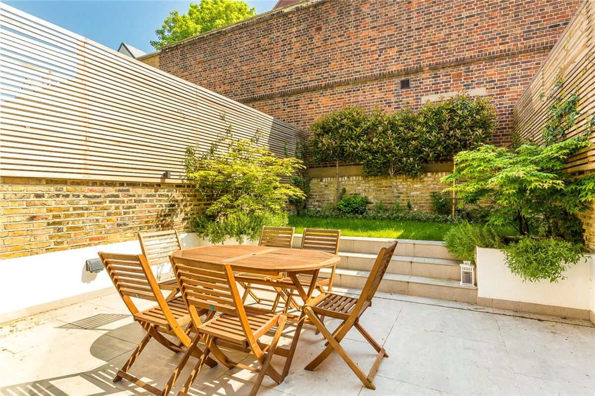 house for sale in Rosenau Road, Battersea Park, London, SW11 BAT180050 Knight Frank