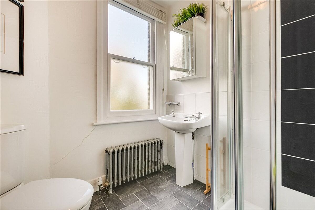 flat for sale in Albert Bridge Road, Battersea Park, London, SW11