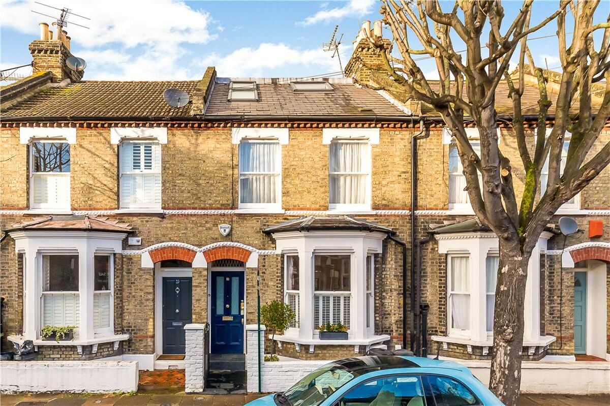 house for sale in Afghan Road, "Little India", Battersea, London, SW11