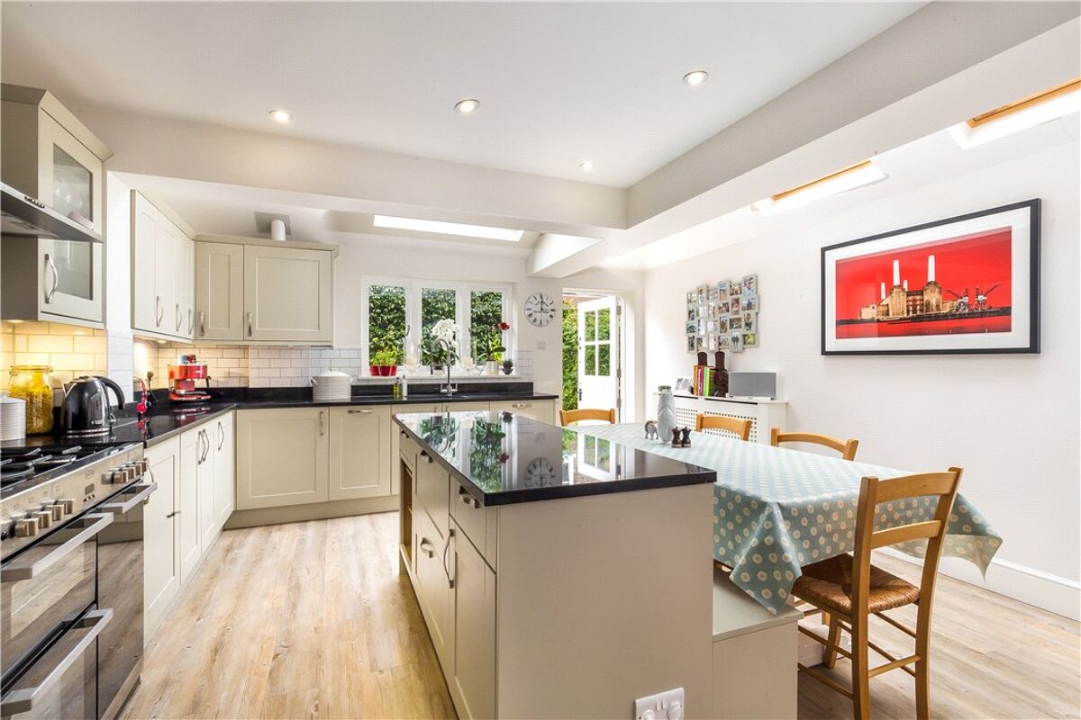 house for sale in Afghan Road, "Little India", Battersea, London, SW11 BAT180116 Knight Frank