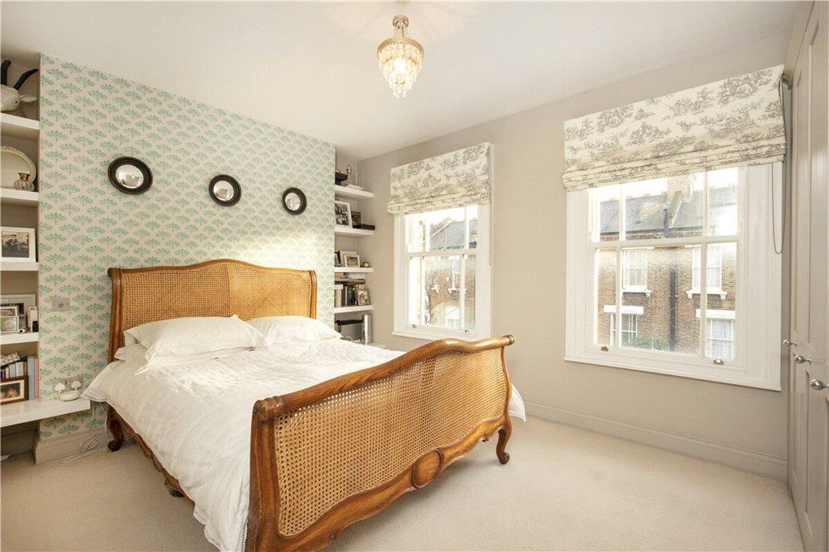 house for sale in Morrison Street, London, SW11 BAT200001 Knight Frank