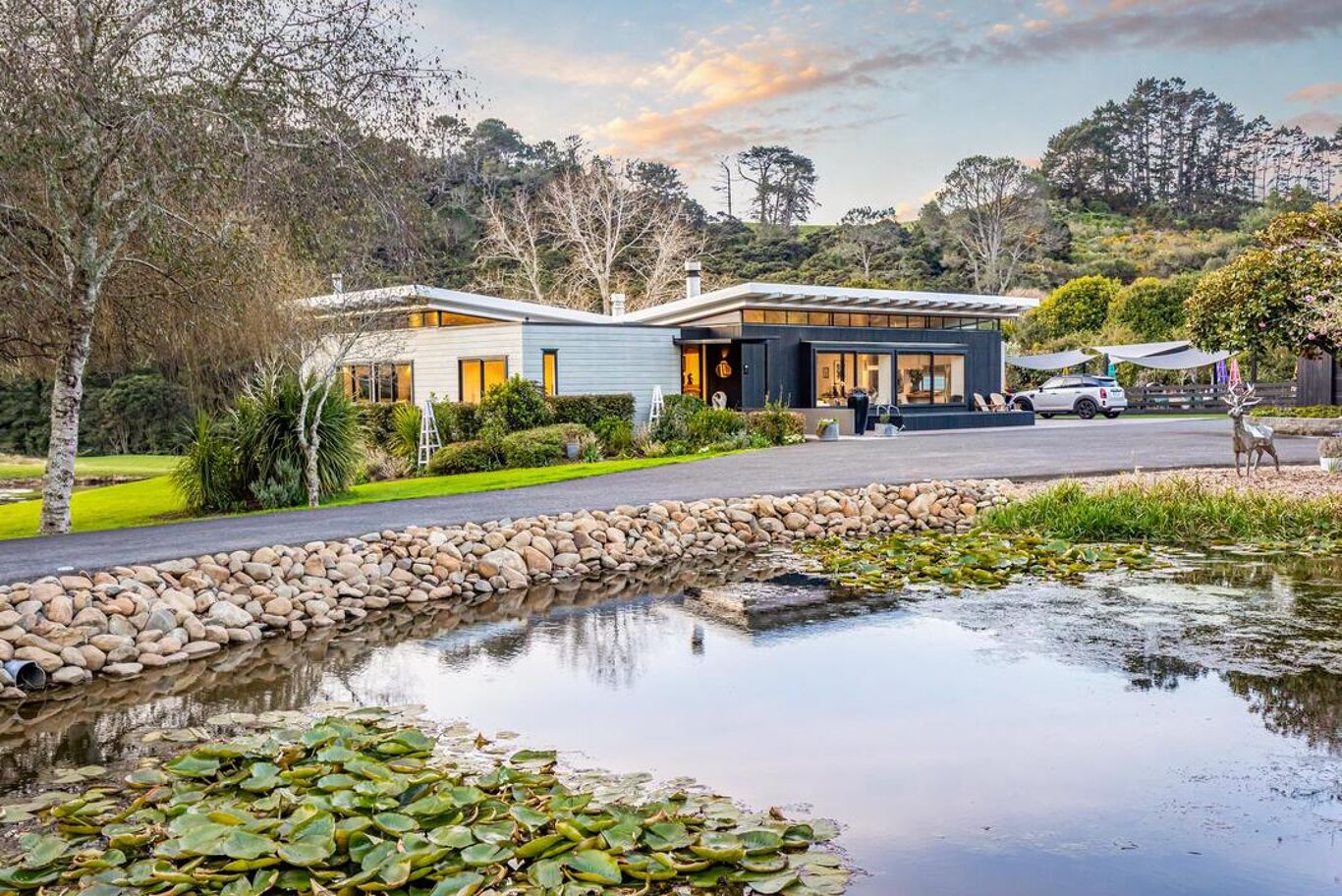 Image of 47 Hardens Lane, Paremoremo, Auckland
