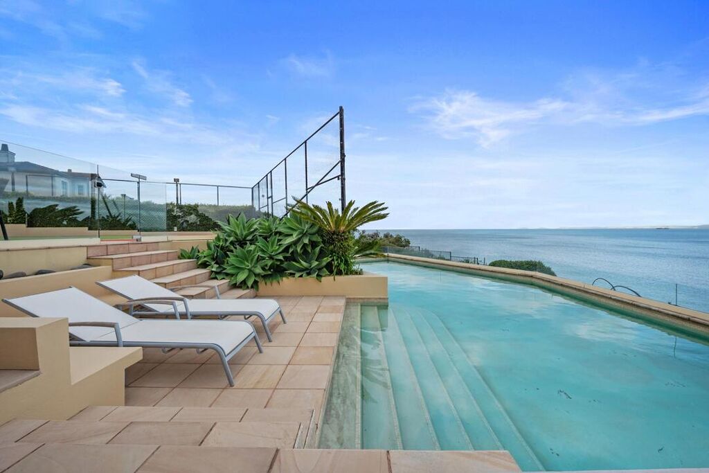 Image of 207 Beach Road, Campbells Bay, Auckland