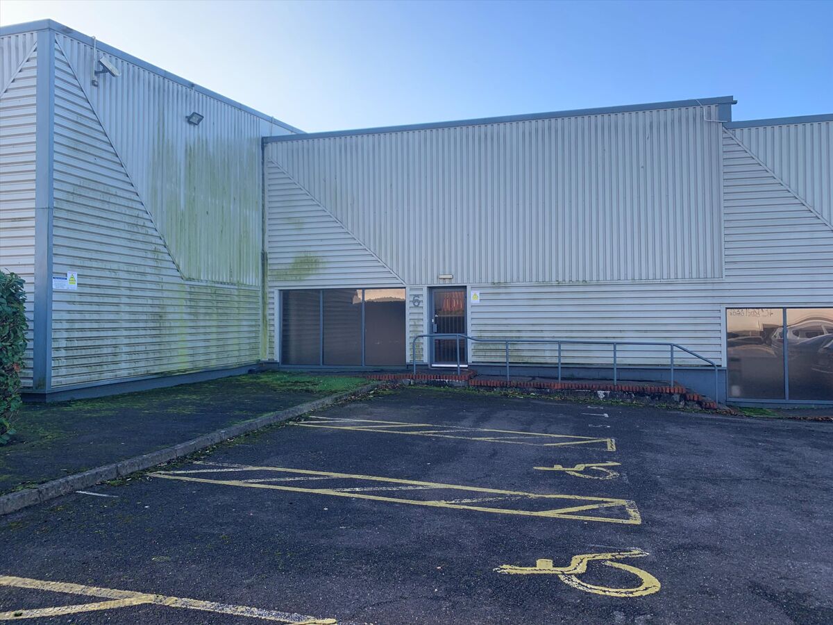 Industrial/Distribution to rent in Unit 6 Blackdown Park, South View