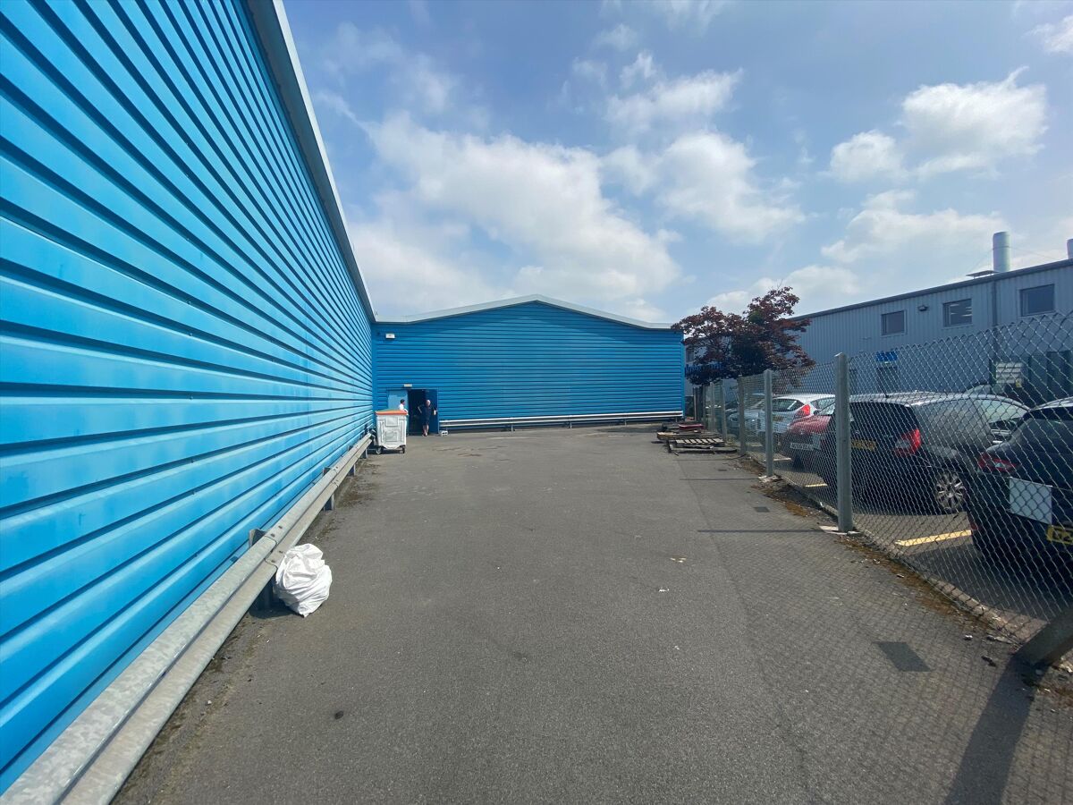 Industrial/Distribution to rent in Unit 9, Third Way, Avonmouth
