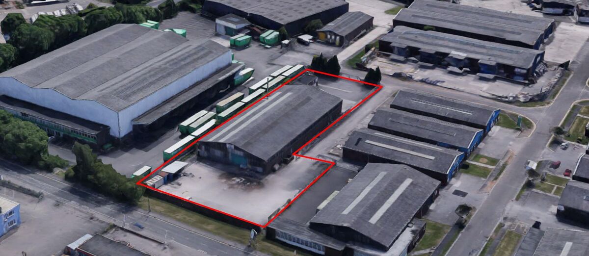 Detached Warehouse/Industrial Unit to Let in Yate, Bristol.