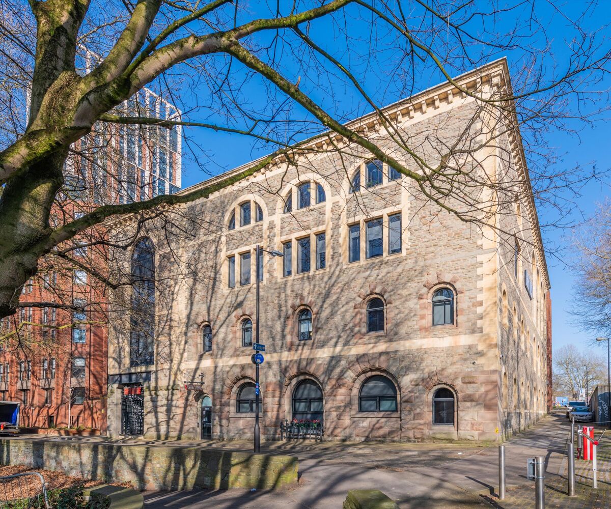 Brew House provides high quality office space in the heart of Bristol city centre.