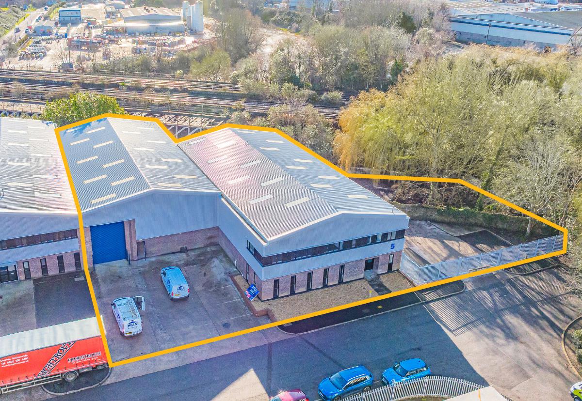 End of Terrace Industrial / Trade Counter Unit - Available to Let