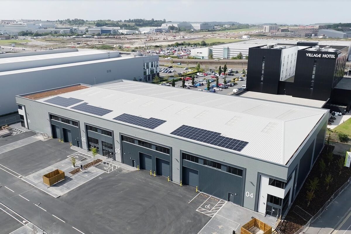 Prime Urban Warehousing Units to Let in North Bristol.