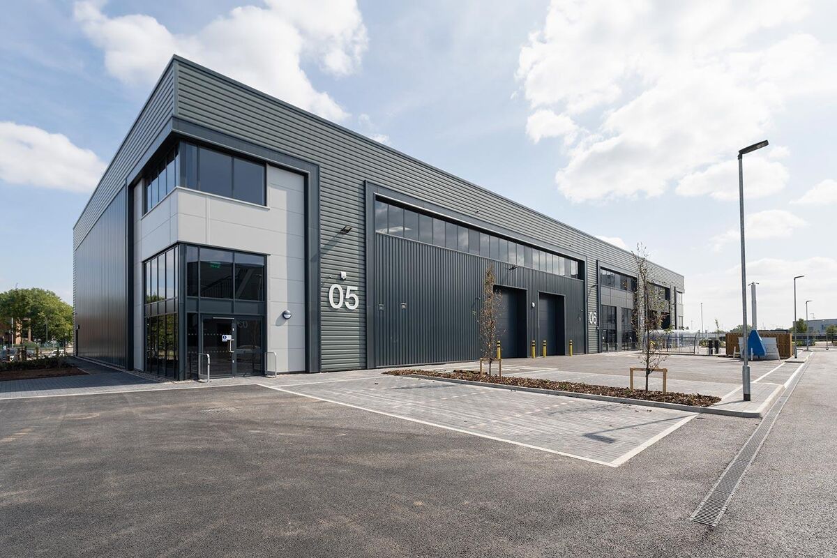 Prime Urban Warehousing Units to Let in North Bristol.