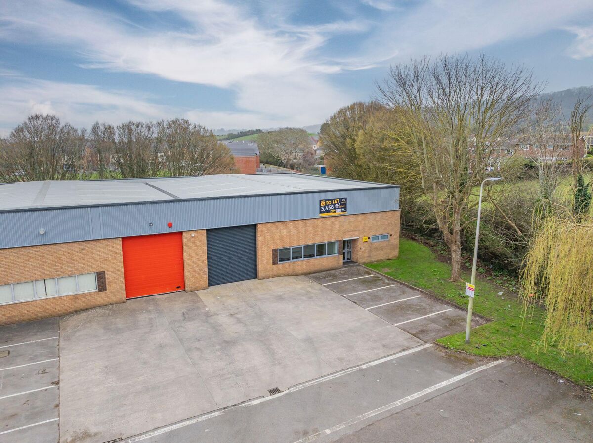 REFURBISHED MODERN TRADE & INDUSTRIAL UNIT