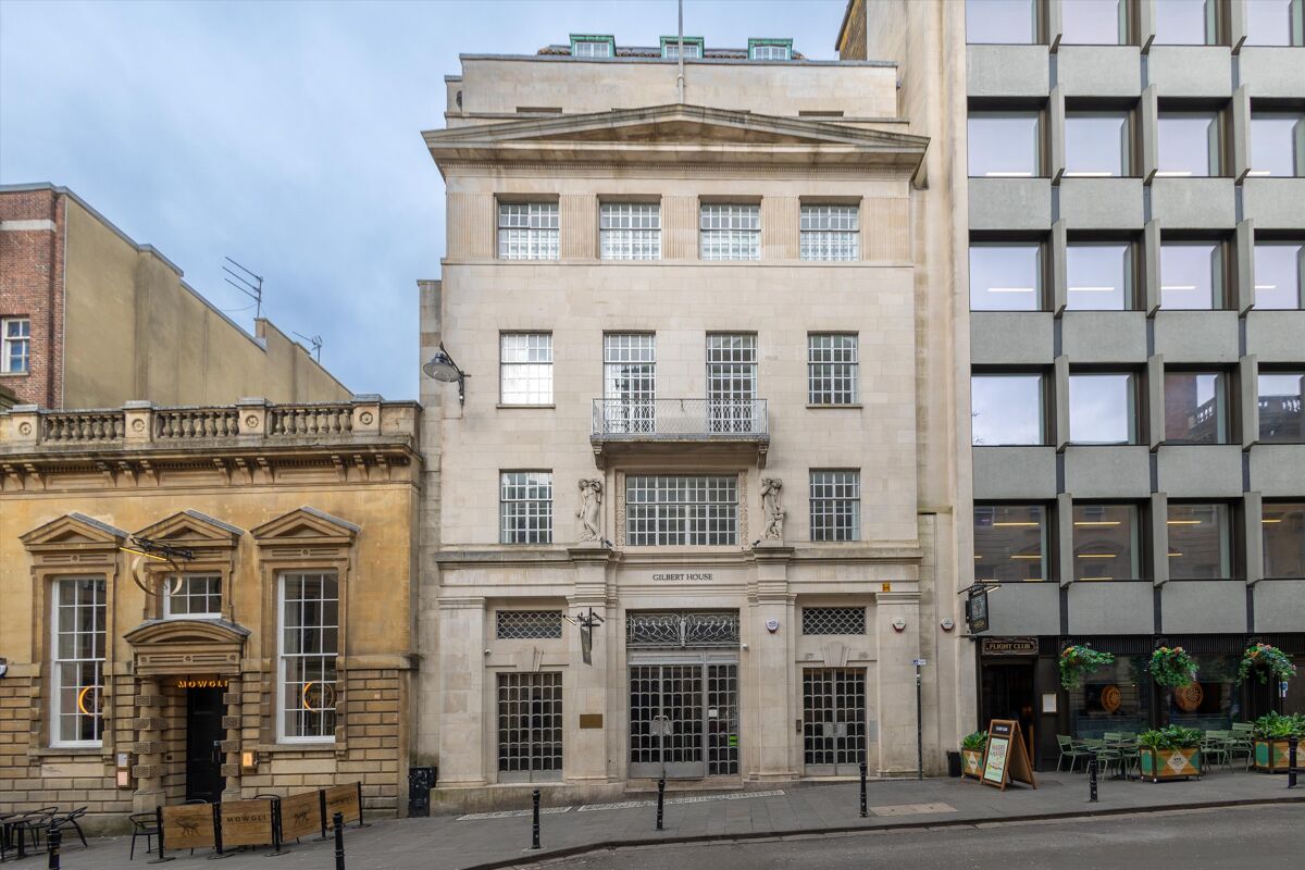 Elegant & stylish, fully fitted office accommodation