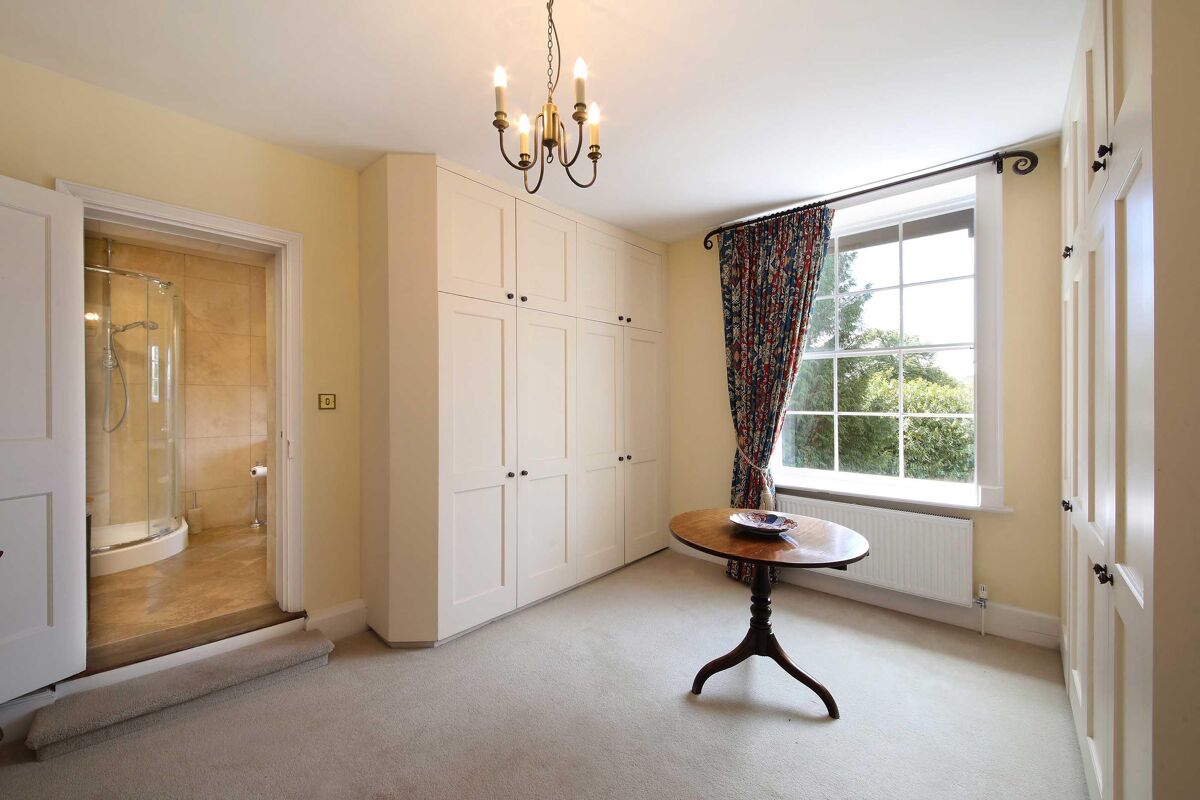 house for sale in London Road, Aston Clinton, Aylesbury