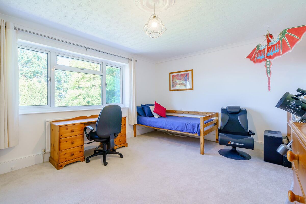 house for sale in Chinnor Road, Bledlow Ridge, Buckinghamshire, HP14 BCN012048307 Knight Frank